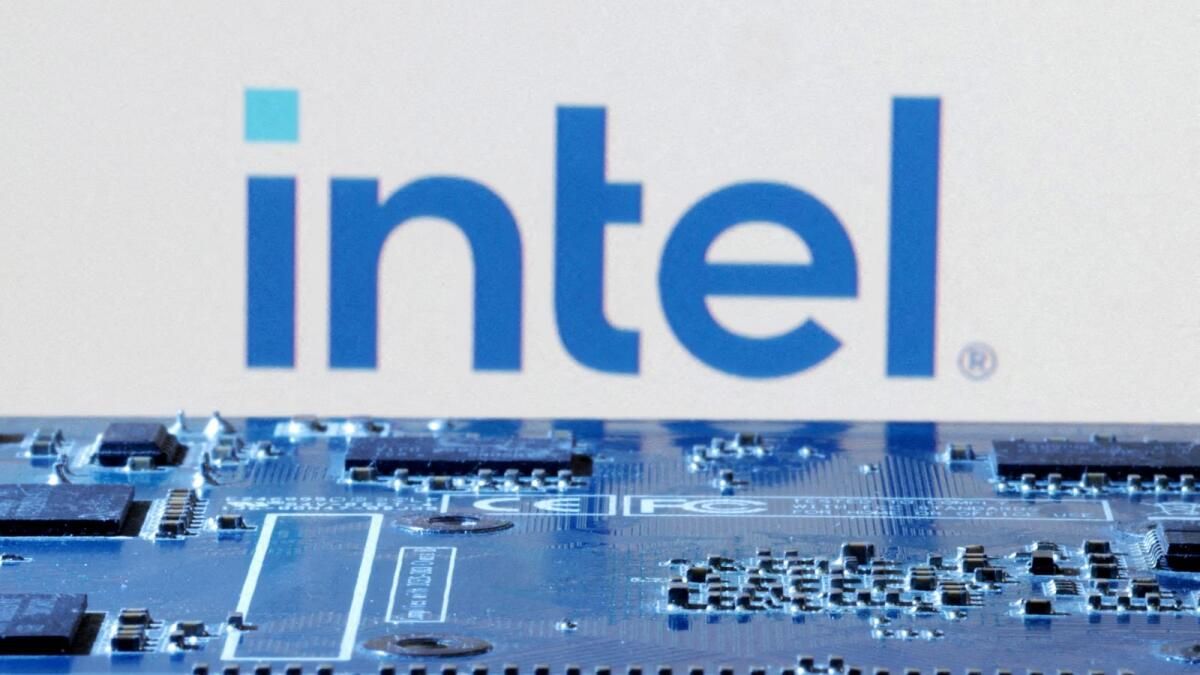 Intel'in Dow Statüsü, Mücadele Eden Yonga Üreticisinin Hisseleri Düştükçe Tehdit Altında