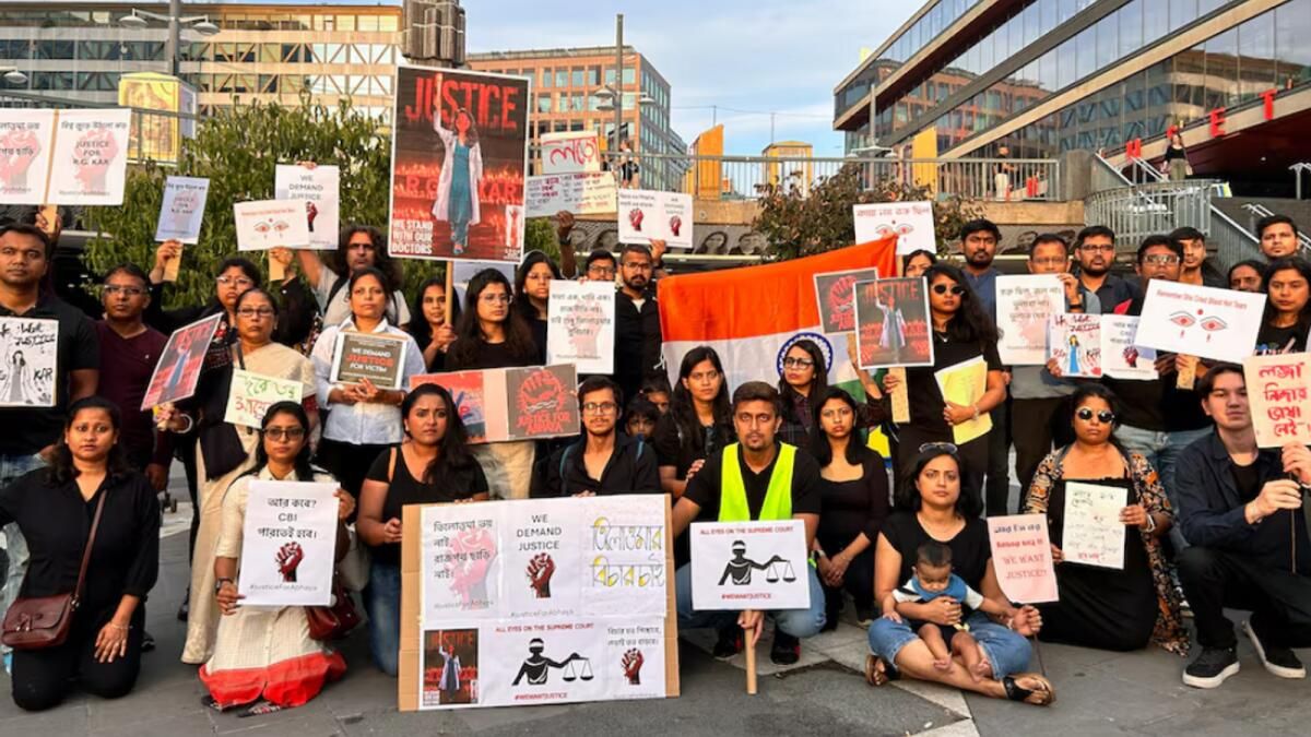 Hintli Stajyer Doktorun Tecavüz ve Ölümüyle İlgili Dünya Çapında Protestolar Düzenlendi