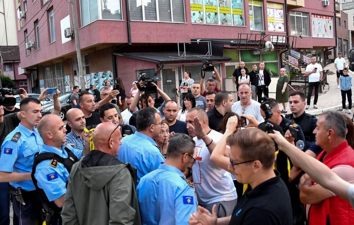 Kosovalı Sırplar Belgrad Destekli Sisteme Yönelik Baskıdan Kaçıyor
