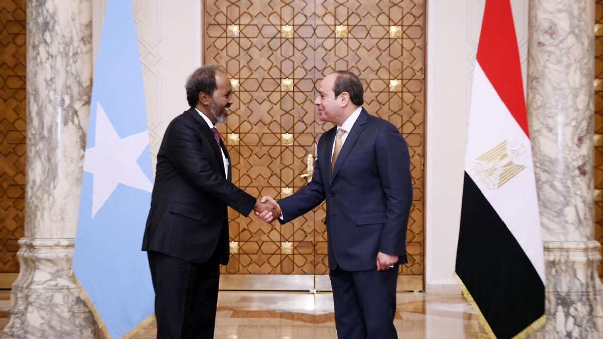 Yetkililer, Mısır Savaş Gemisinin Somali'ye Daha Fazla Silah Teslim Ettiğini Söylüyor