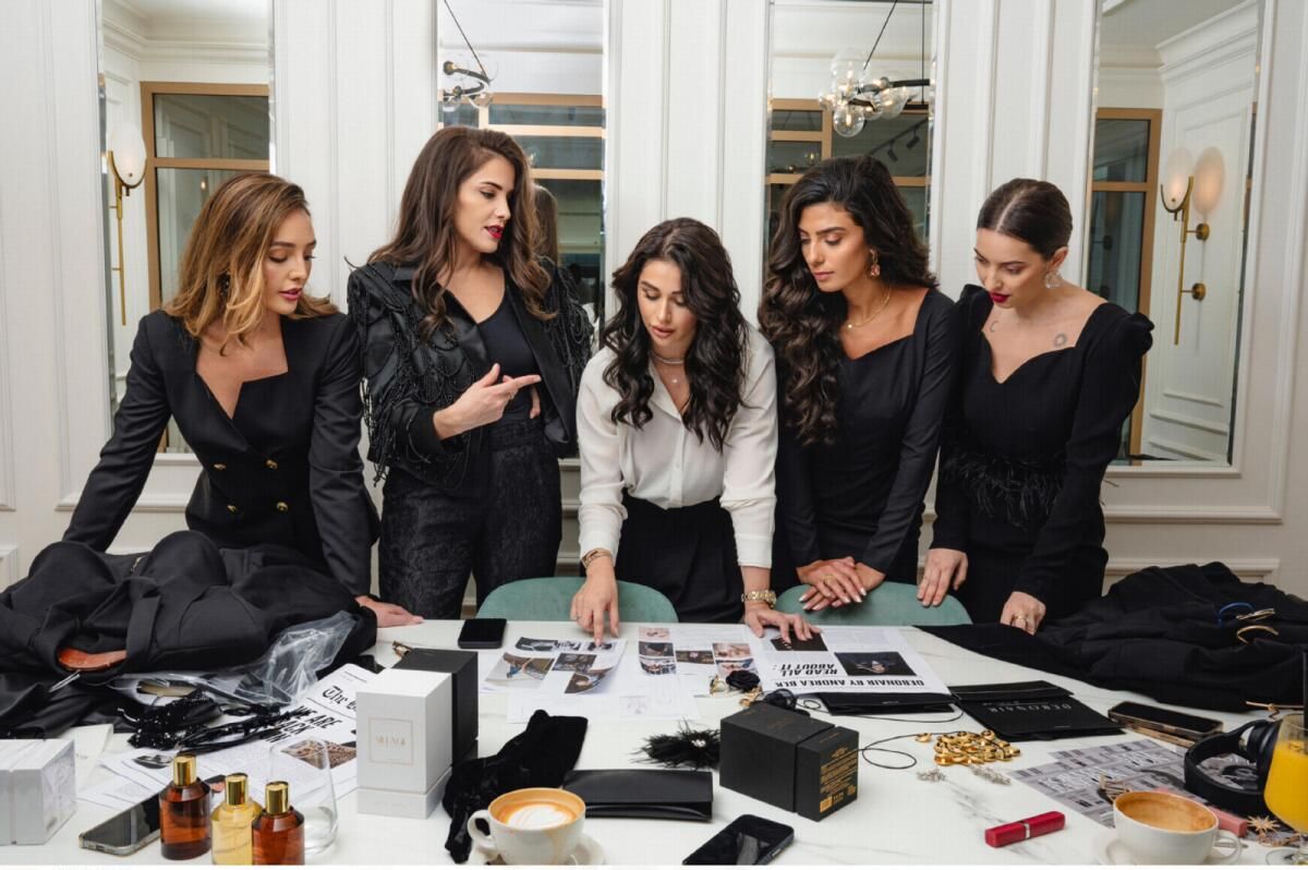 Muzaffer Bir Dönüş için Moda İkonu Seti
