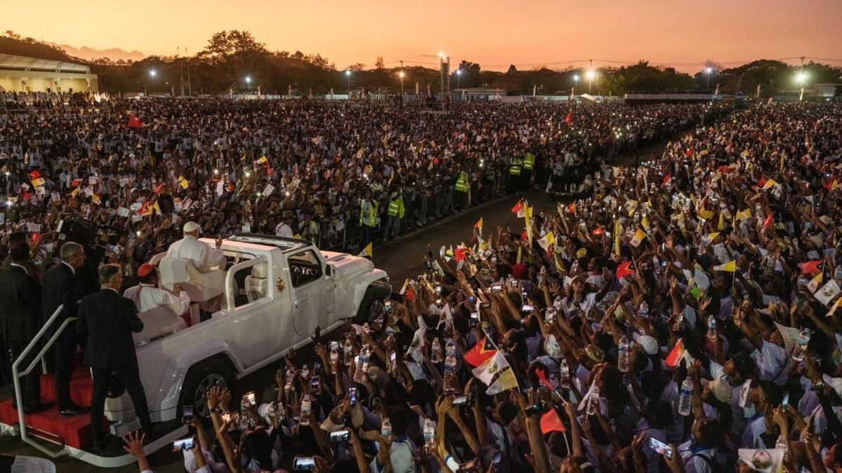 Doğu Timor, Papa Francis ile Kitle için Yürürlüğe Girdi
