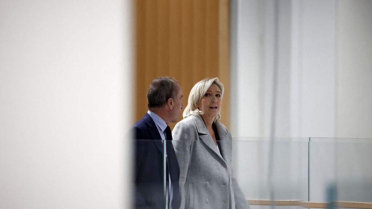 Fransız Aşırı Sağcı Lider Le Pen, AB Fonlarının Kötüye Kullanıldığı İddiasıyla Yargılanıyor