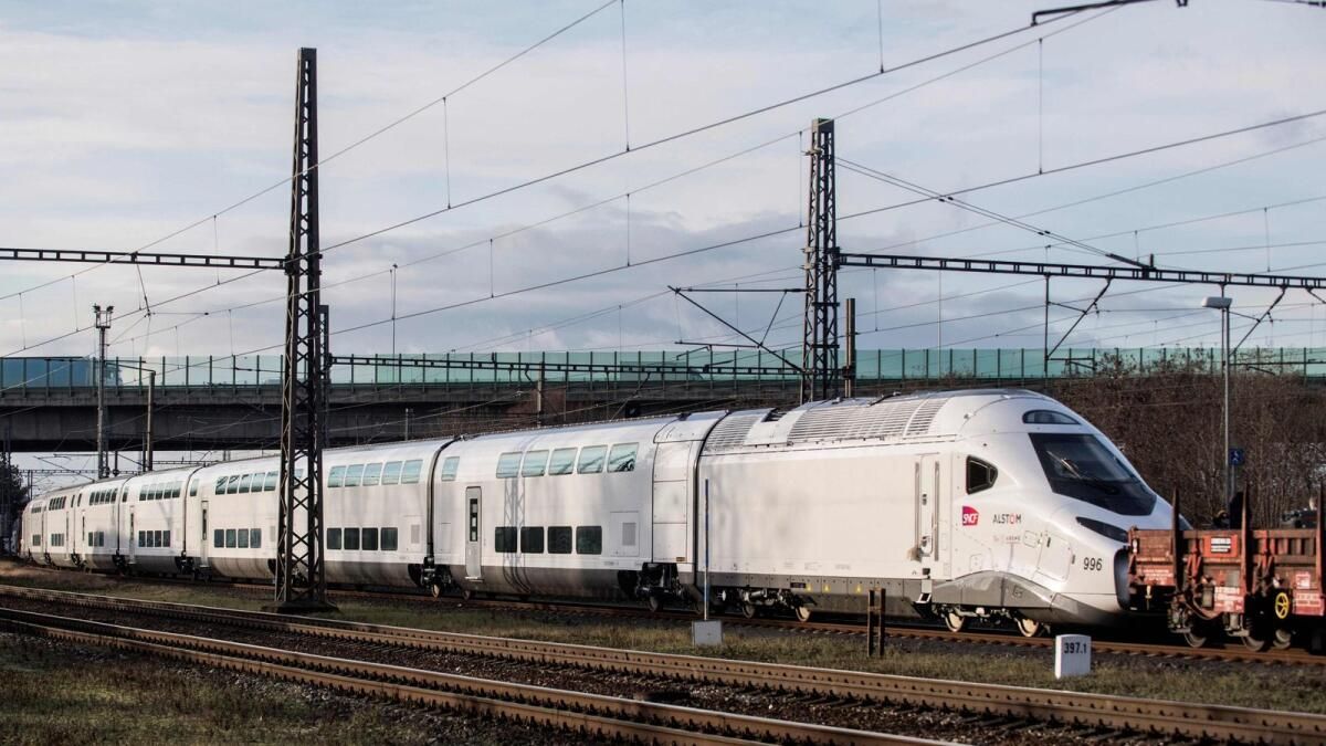 Prag'da Tren Çarpışmasında Otuz Beş Kişi Yaralandı