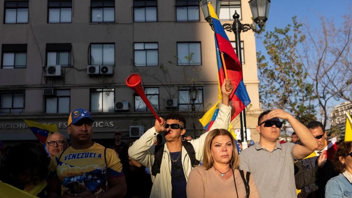 Venezuela Muhalefeti Tartışmalı Oylamanın Üzerinden iki Ay Geçti
