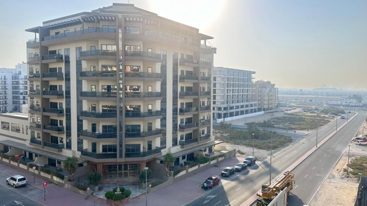 Bazı Dubai Sakinleri Topluluklarındaki Kötü Kokudan Şikayet Ediyor, Yardım İstiyor