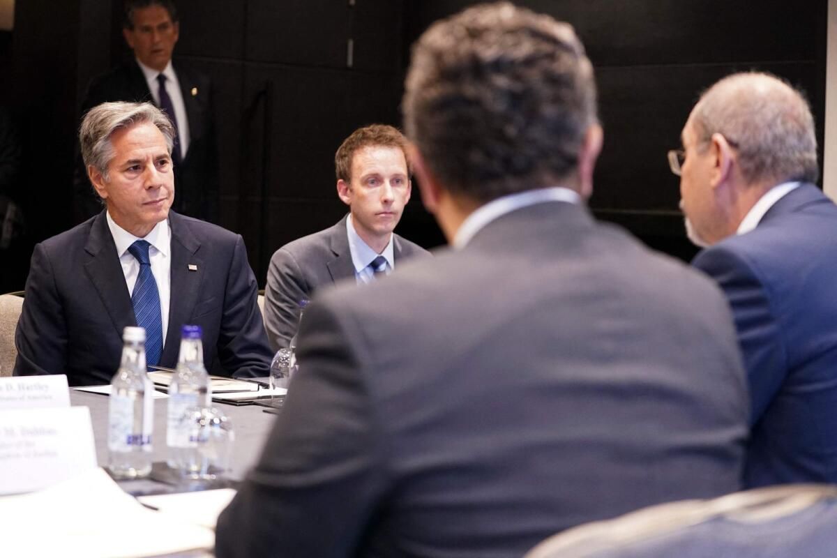 Biden, İsrail'i İran'a Yönelik Saldırılarını Kalibre Etmeye Nasıl İtti?