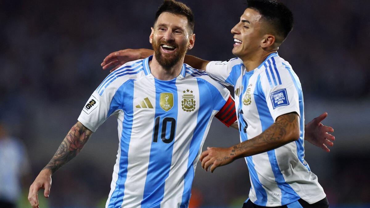 Arjantin Altı için Bolivya'yı Vururken Vintage Messi Nets Hat Trick