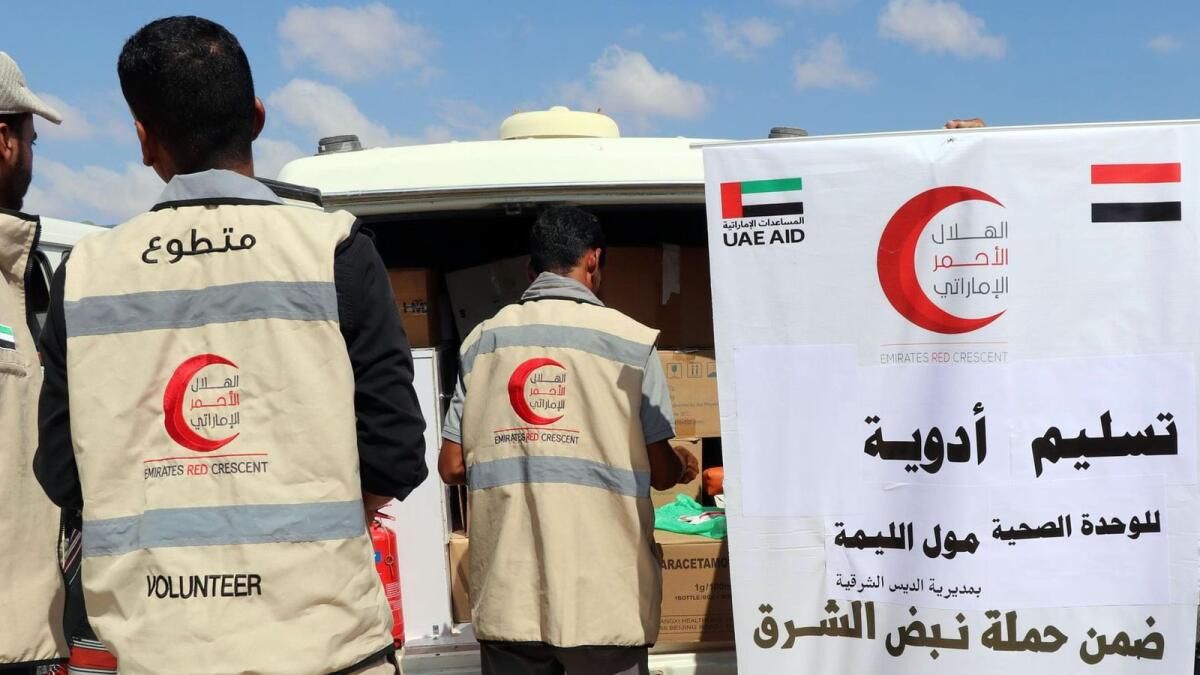 BAE, Yemen Yakınlarındaki Uzak Bölgelere Tıbbi Malzeme Tedarik Ediyor