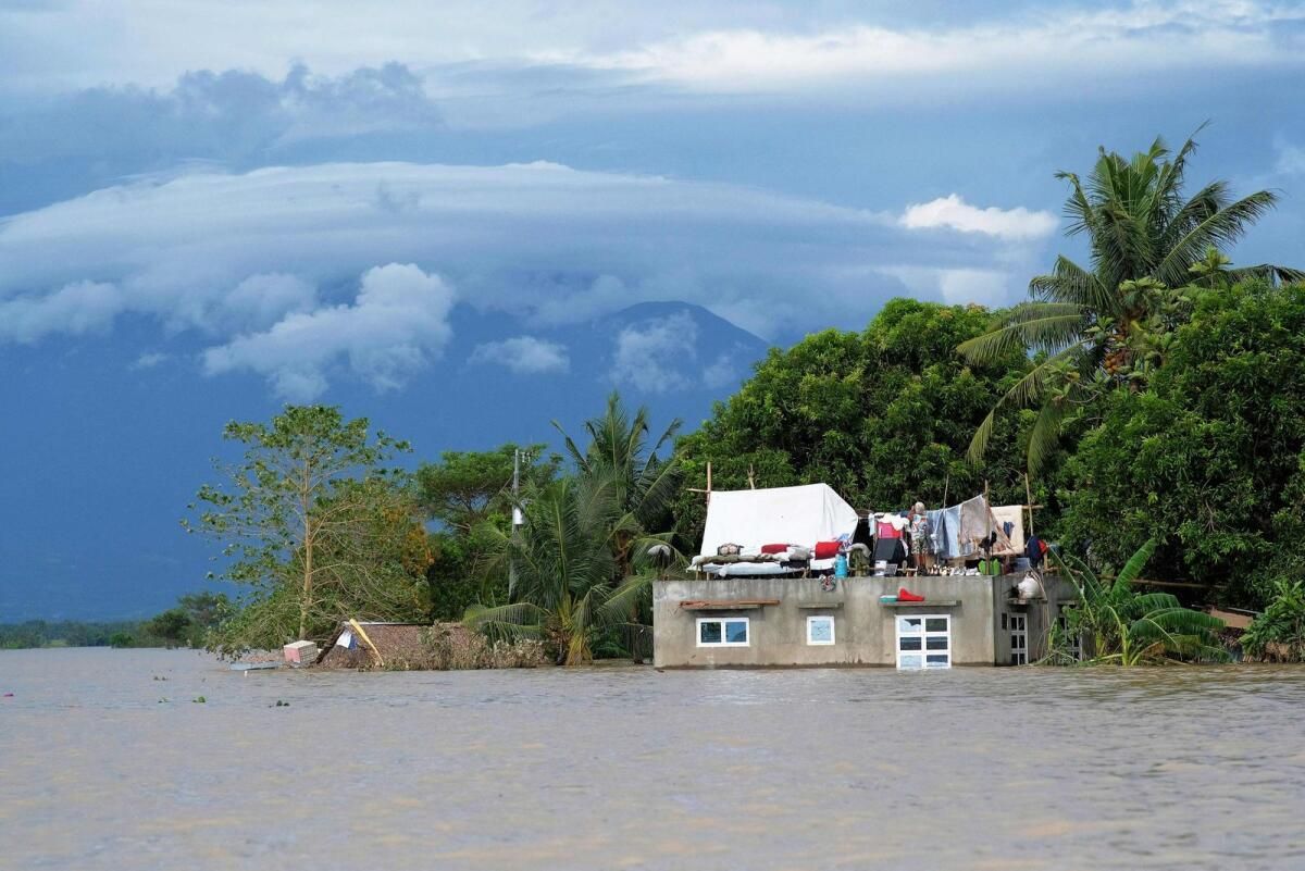 Filipinler'de Ölümcül Tramiden Sonra Yeni Fırtına Başladı