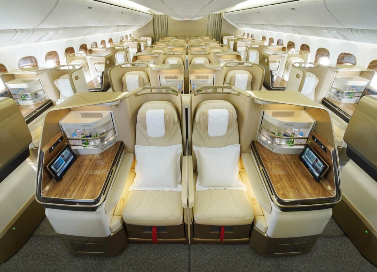 Dubai: Emirates, Kuveyt ve Dammam'a Yenilenmiş Boeing 777'leri Tanıttı