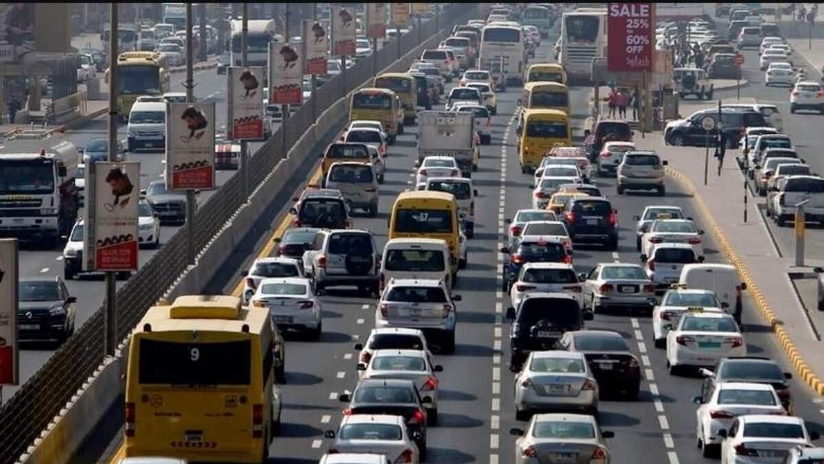 Dubai Trafik Uyarısı: Al İttihad Yolunda Kaza; Otorite Sürücüleri Uyardı