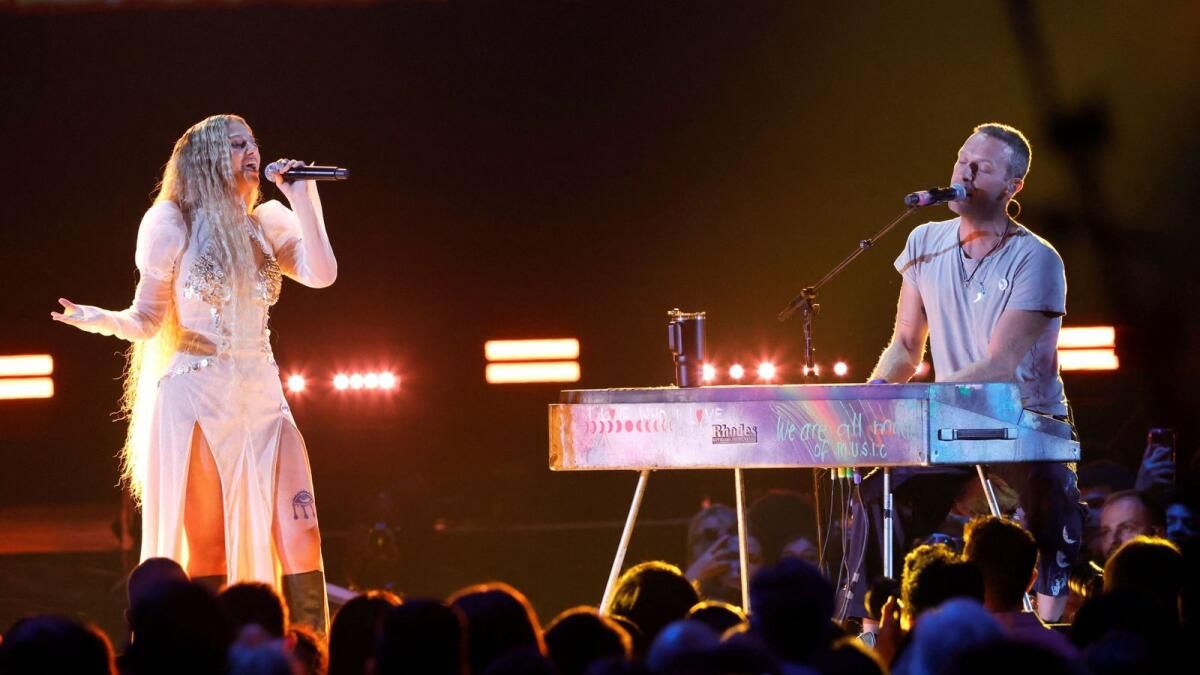 BAE'de Soğuk Oyun: Elyanna Kimdir? Filistinli Şarkıcı, ingiliz Grubun Konserlerini Abu Dabi'de Açacak
