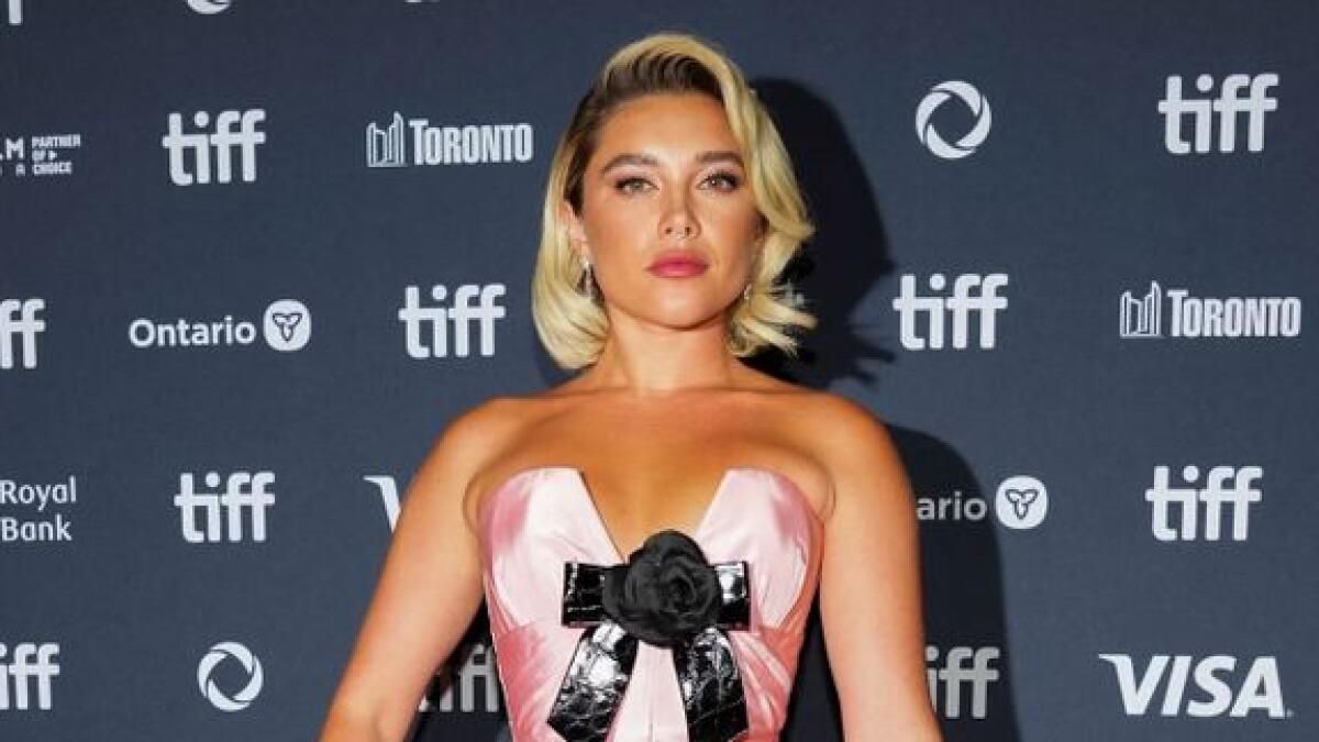 Florence Pugh Kafasını Traş Ettiğinde