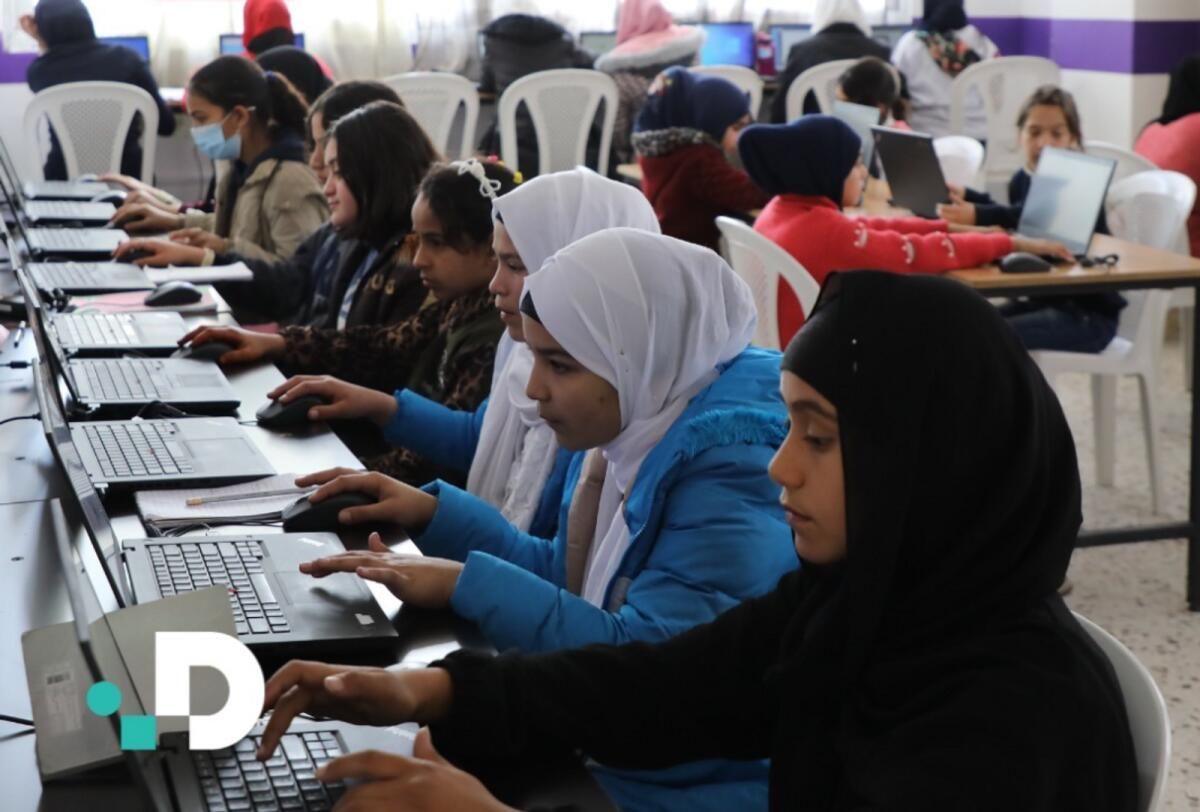 BAE Sakinleri Muhtaç Öğrencilere Yardım Etmek için 50.000 Cihaz Bağışladı; Yıllık Kampanya Açıklandı