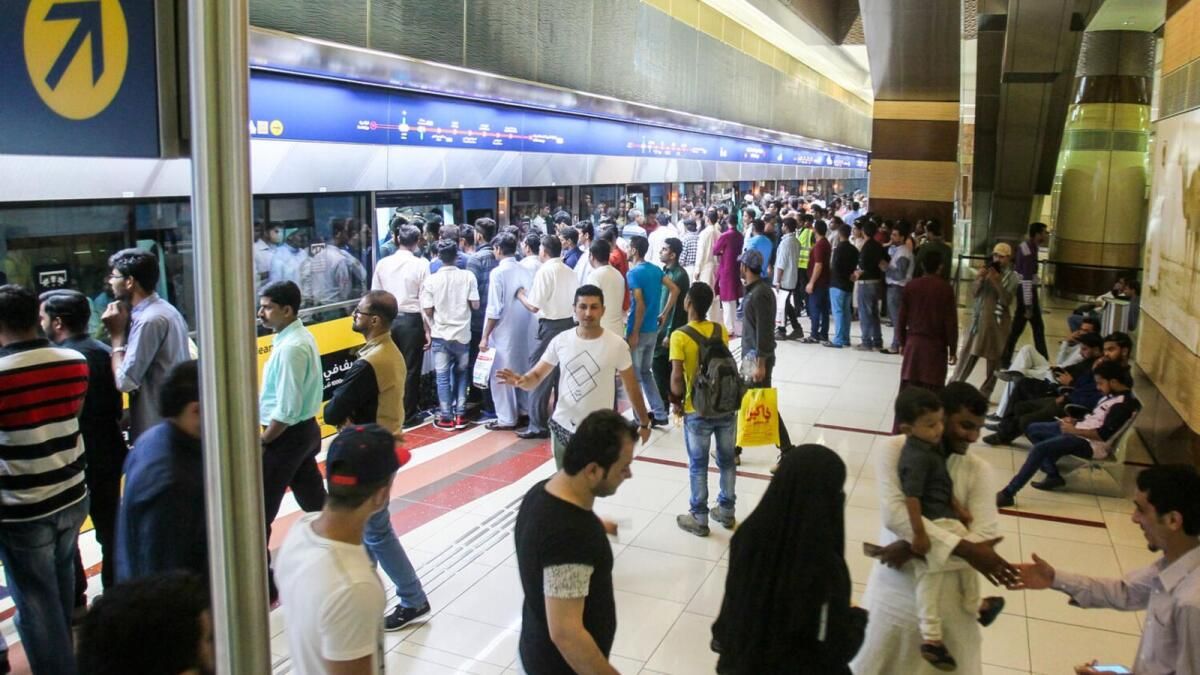 Dubai: Toplu Taşıma Araçlarını kullanmak için 10.000 Dh Nakit Ödül, 50Gm Altın Külçe Kazanın