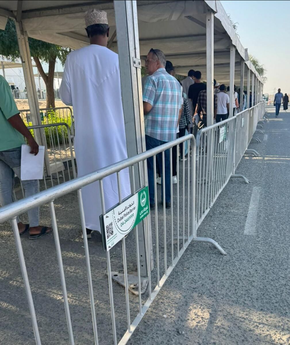 Dubai: Vize Afının Son Gününde Yoğun Trafik, Göçmenlik Merkezleri Çevresinde Uzun Kuyruklar