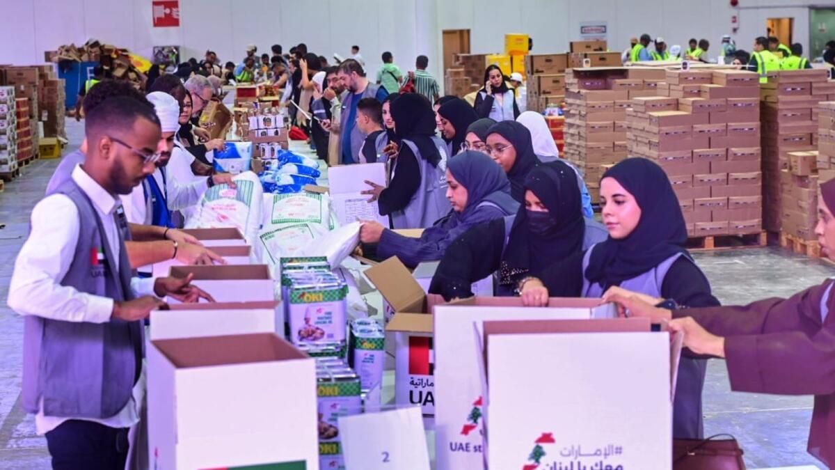 Sharjah: Lübnan'a Yönelik Yardım Toplama Çabalarına Yüzlerce Kişi Katılıyor