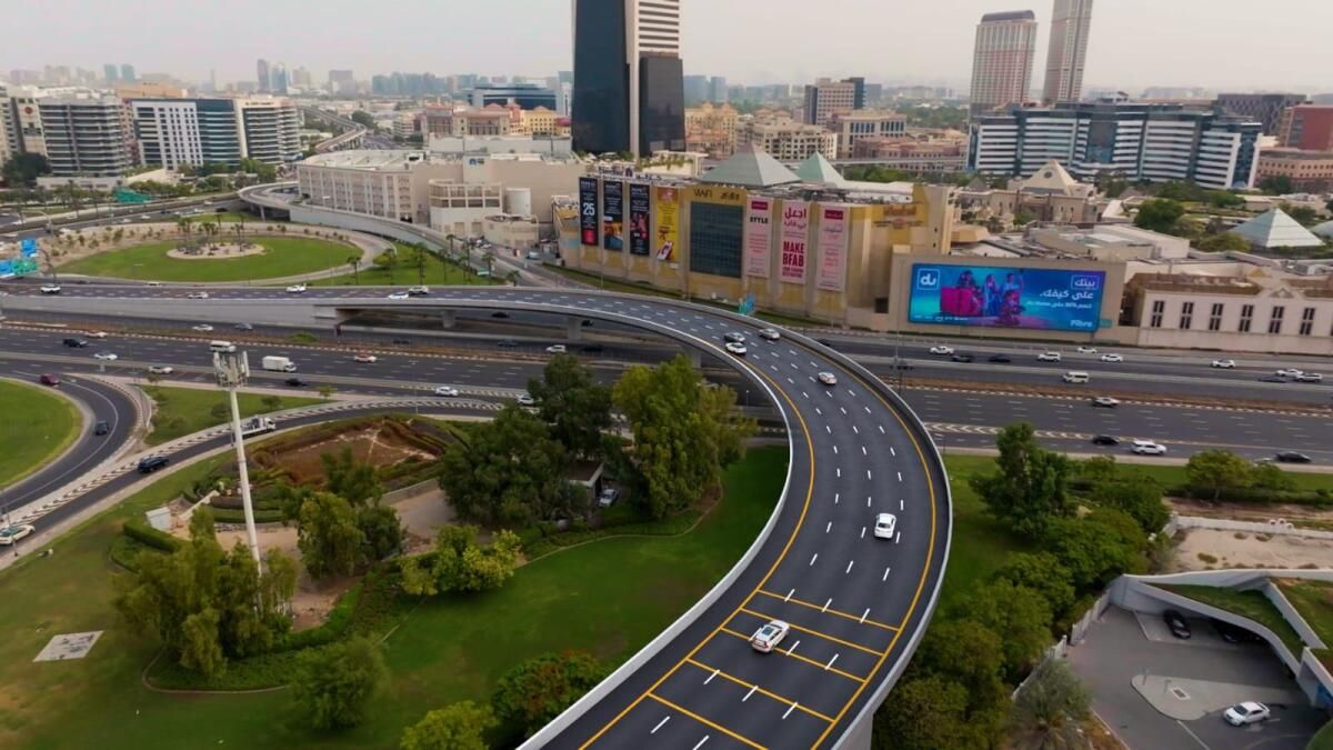 Dubai: Yeni Köprüler, Seyahat Süresini 15 Dakika Kısaltmak için Ud Metha'ya Doğru Kavşaklar