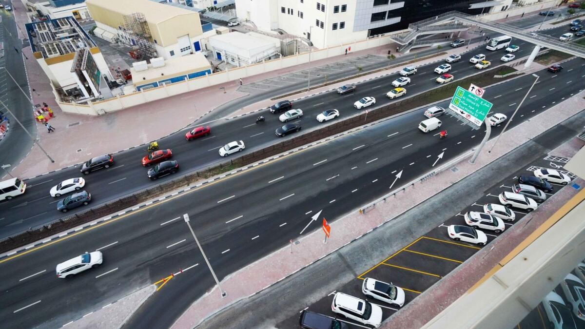 Dubai Trafiği: Rta'nın Ud Metha'daki Yol Çalışmalarını Tamamlamasıyla Seyahat Süresi %40 Azaldı