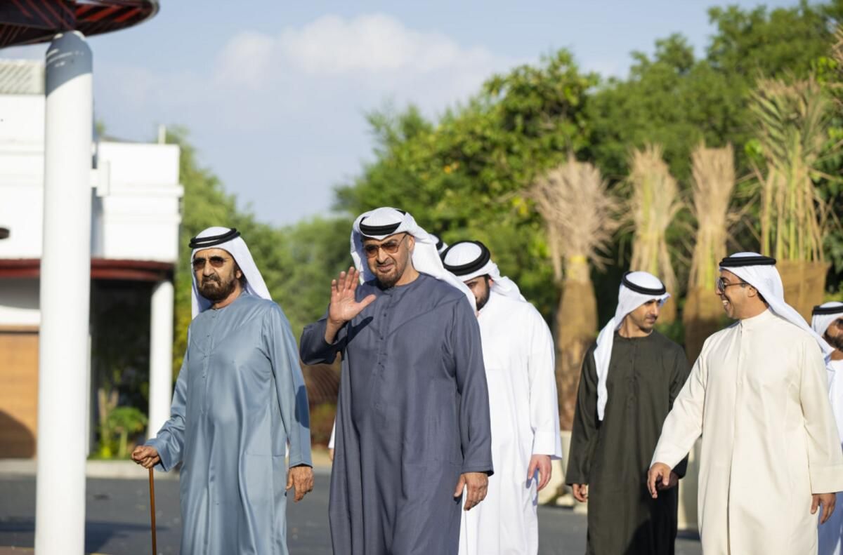 Bakın: BAE Başkanı, Dubai Hükümdarı Bir Araya Geldi, Ulusun Büyümesini İlerletmenin Yollarını Tartıştı