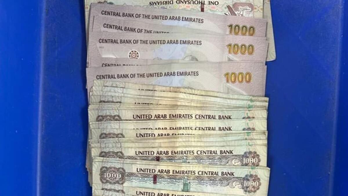 Hindistan: Dubai'ye Seyahat Eden Yolcu 100.000 Dh'ye Yakalandı