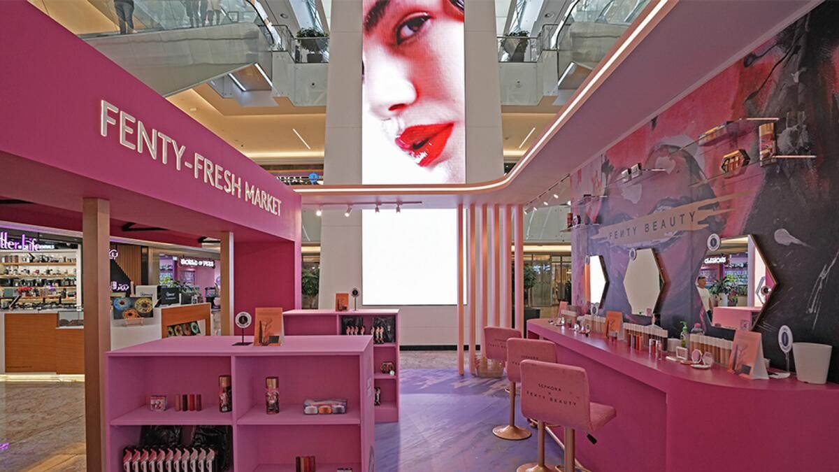 Glow Up Uyarısı: Nakheel Alışveriş Merkezi'ndeki Beauty Unbound Buzz'a Katılın