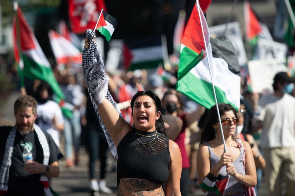 7 Ekim Yıldönümü Yaklaşırken Dünyanın Dört Bir Yanındaki Binlerce Kişi Orta Doğu Savaşını Protesto Ediyor