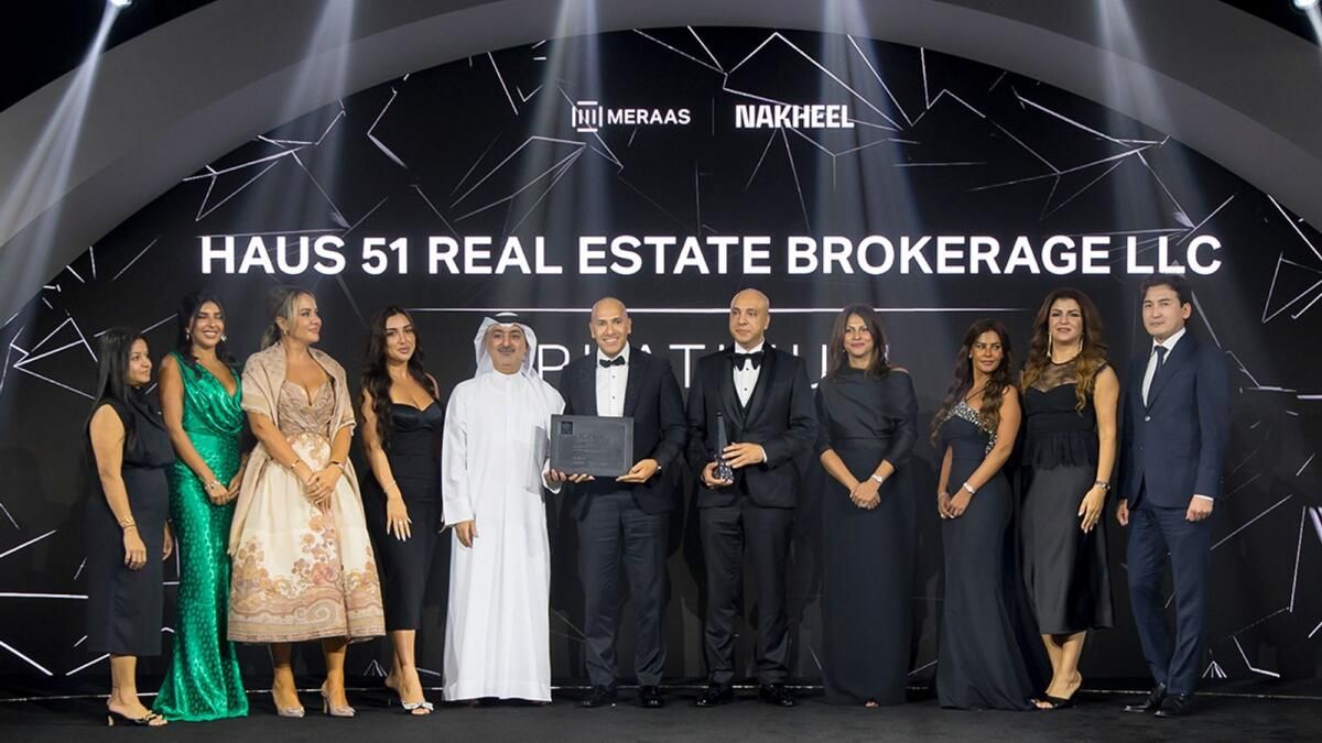 Haus 51 Real Estate, Black Onyx Ödülleri'nde Parlıyor ve Satış Mükemmelliği için Platin Onurunu Güvence Altına Alıyor