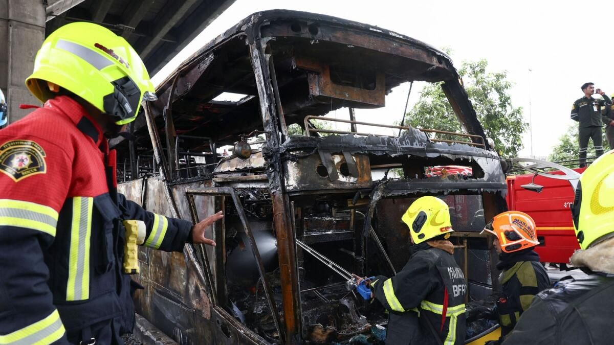 Tayland'da Okul Otobüsü Alev Aldı, 25 Kişi Öldü