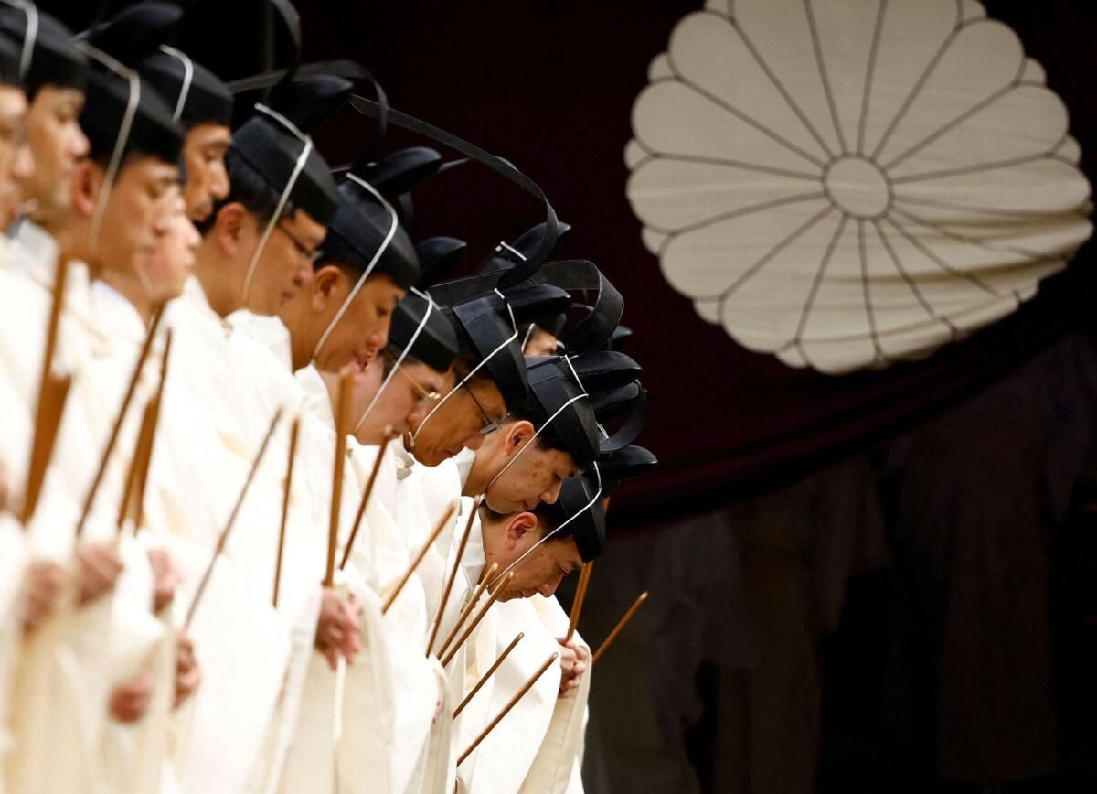 Yeni Japonya Başbakanı ve Sağlık Bakanı Yasukuni Savaş Tapınağı'na Teklif Gönderdi