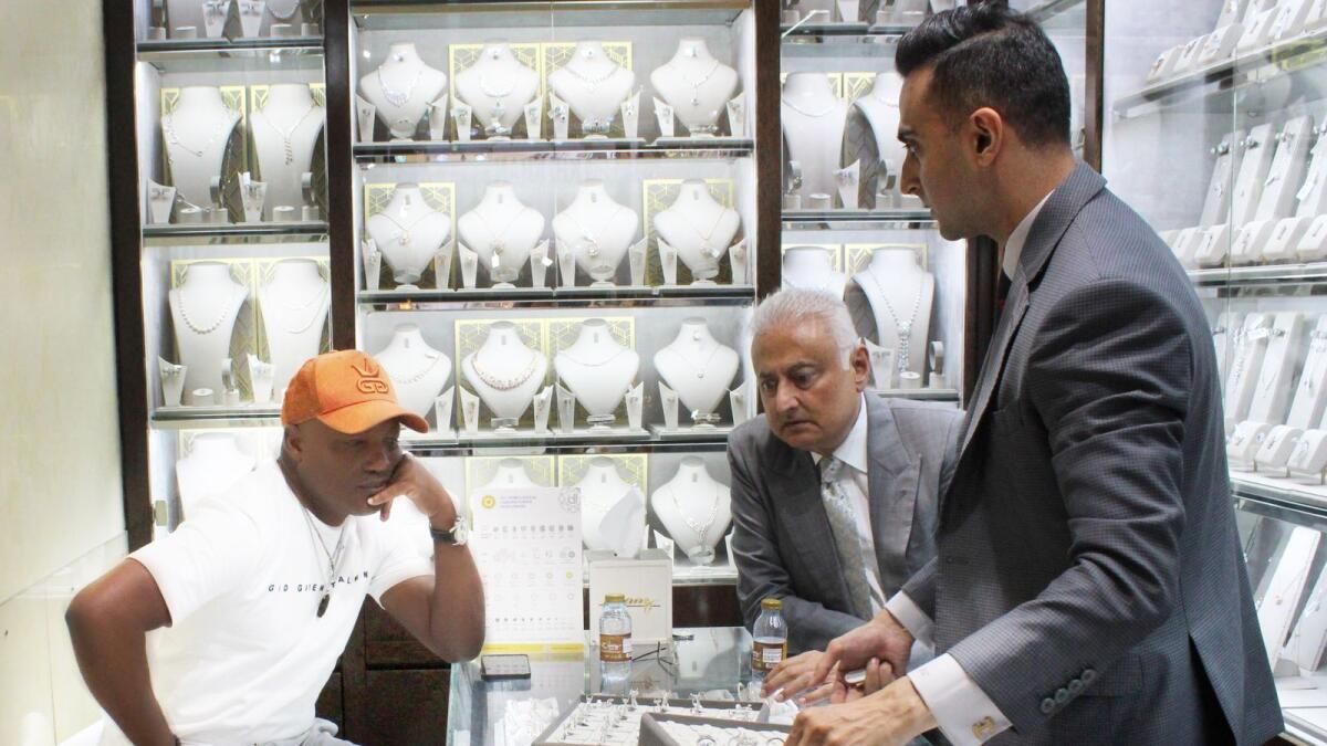 Kriket Efsanesi Brian Lara, Kanz Jewels'ı Dubai'deki En Sevdiği Mücevher Destinasyonu Olarak Adlandırıyor