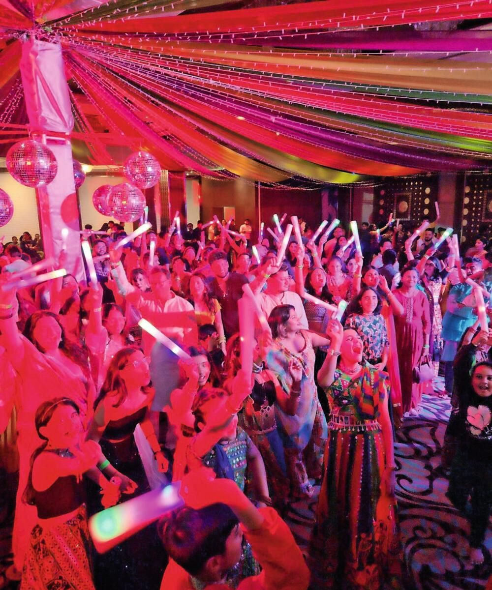 Disko Dandiya Radisson Blu'da Göz Kamaştırıyor: Dans ve Kutlama Gecesi