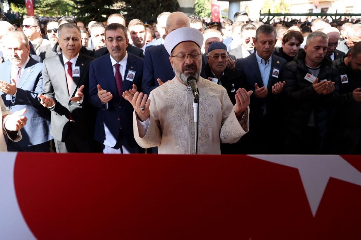 Ankara Saldırısından Sonra Türkiye Pkk'yı Bombaladı, Ölü Gömdü