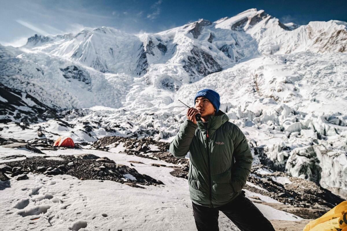 Rekor Sayıda Dağcı Tibet'te 14 Zirve Rüyasını Kovalıyor