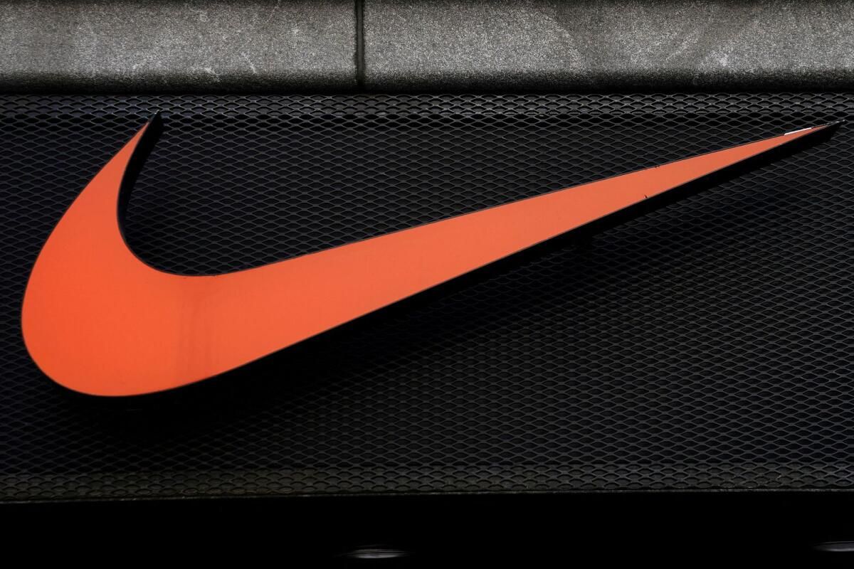 Yatırımcılar Karanlık Geri Dönüş Zaman Çizelgesinden Endişe Duydukça Nike Hisseleri Düştü