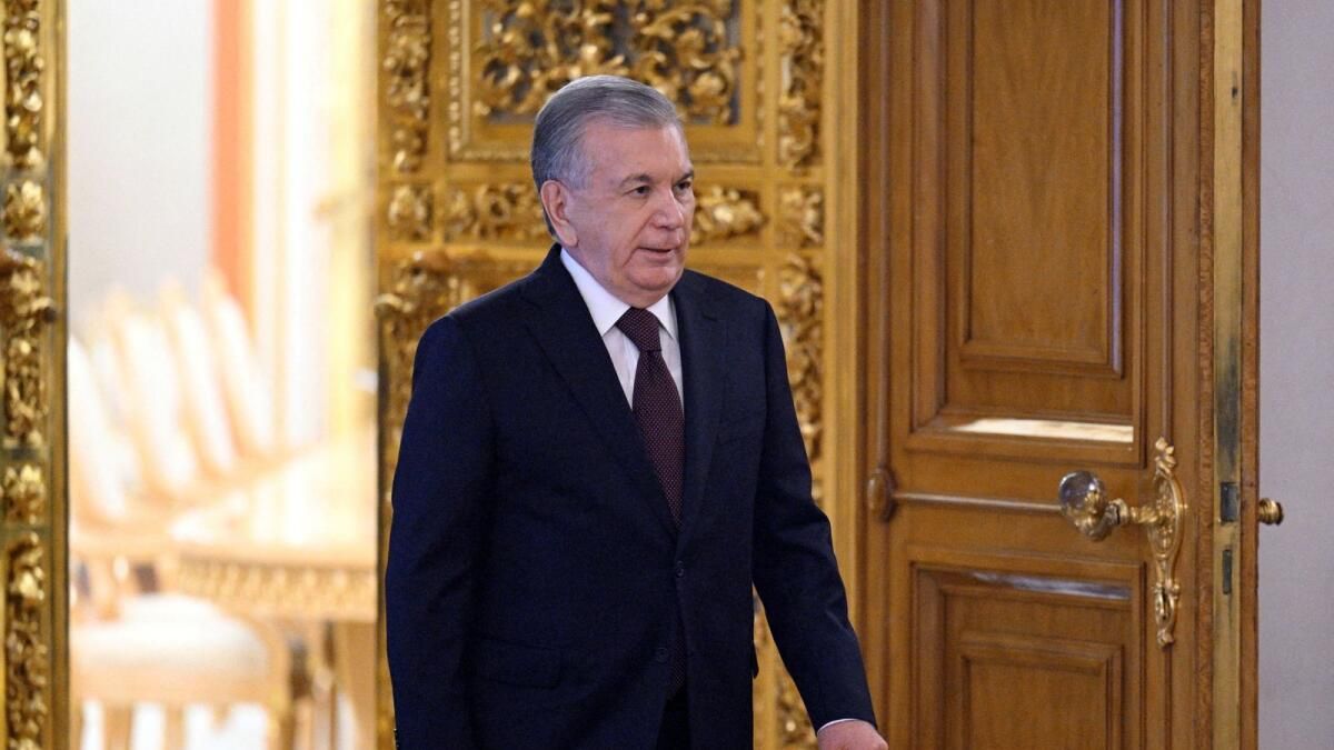 Cumhurbaşkanına Sadık Özbekistan Partisi Sıkı Denetimli Oyu Kazandı