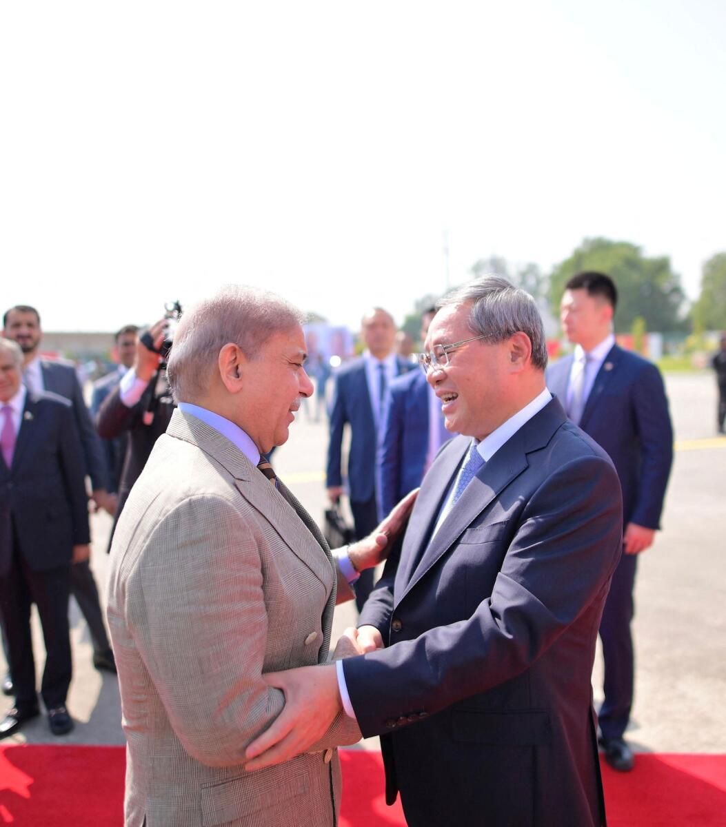 Pakistan'ın Başkenti Bölgesel Liderler Toplantısı Öncesinde Kilitlendi