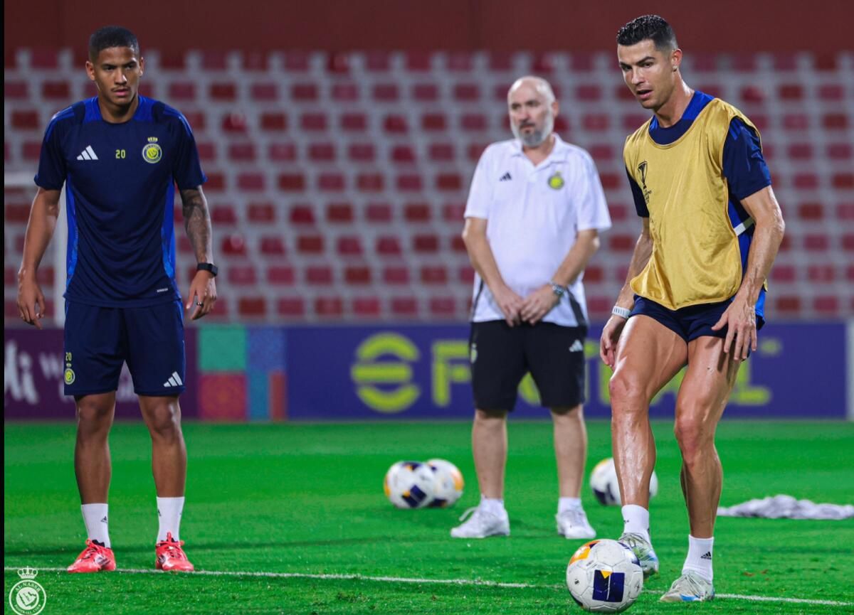 Ronaldo, Al Nassr'ın Afc Çatışmasında Esteghlal ile Karşı Karşıya Kalmasıyla Bu Gece Dubai'yi Kamaştıracak