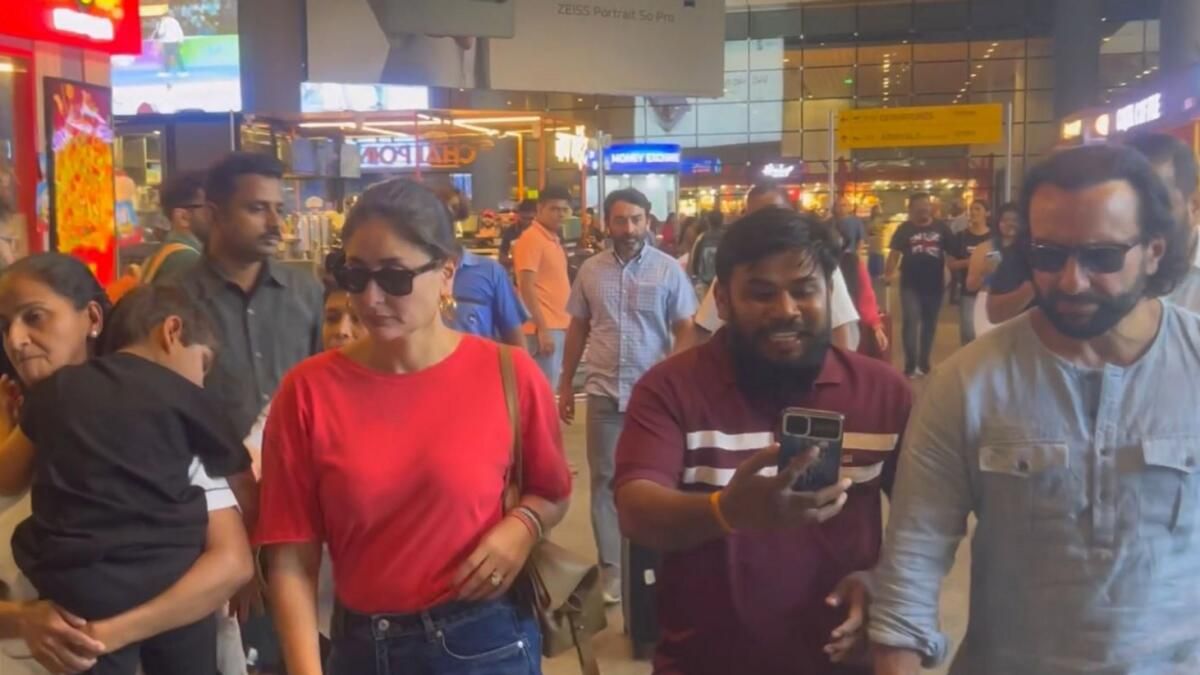 Saif, Kareena Mumbai'ye Döndü Yıldönümü Kutlamaları Sonrası