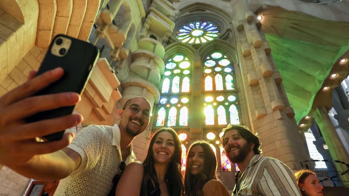 İspanya, Giriş Protestoları Çekerken Rekor Yaz Turizmini Kaydetti