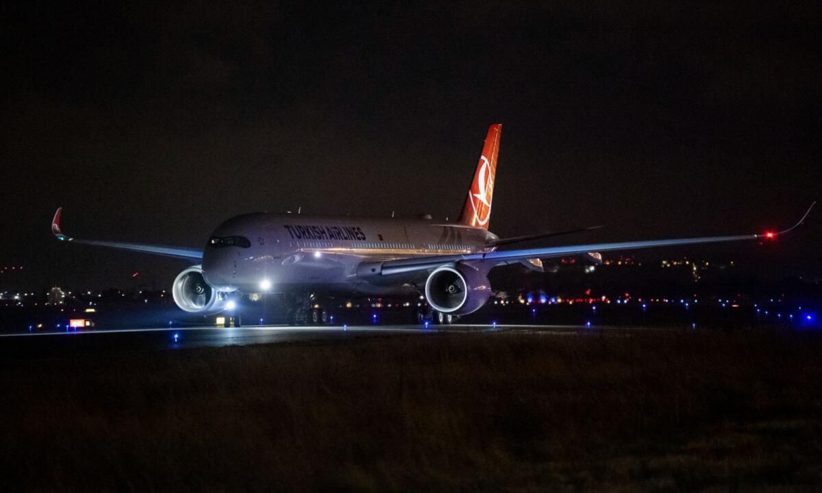 Türk Hava Yolları Pilotu Uçuş Ortasında Öldü, Yolcu Uçağı Acil iniş Yapmak Zorunda Kaldı
