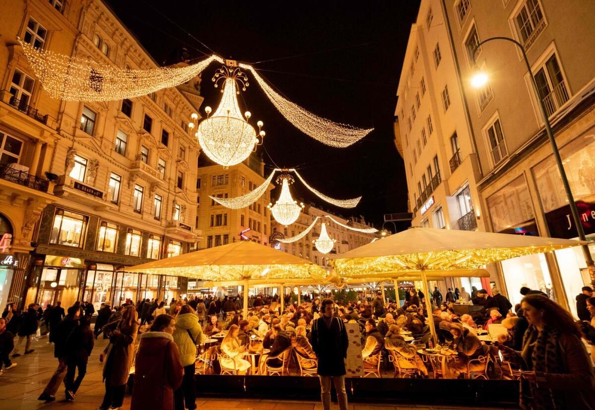 Viyana, Alışveriş Kasvetini Kaldırmak için Noel Parıltısını Ortaya Çıkardı