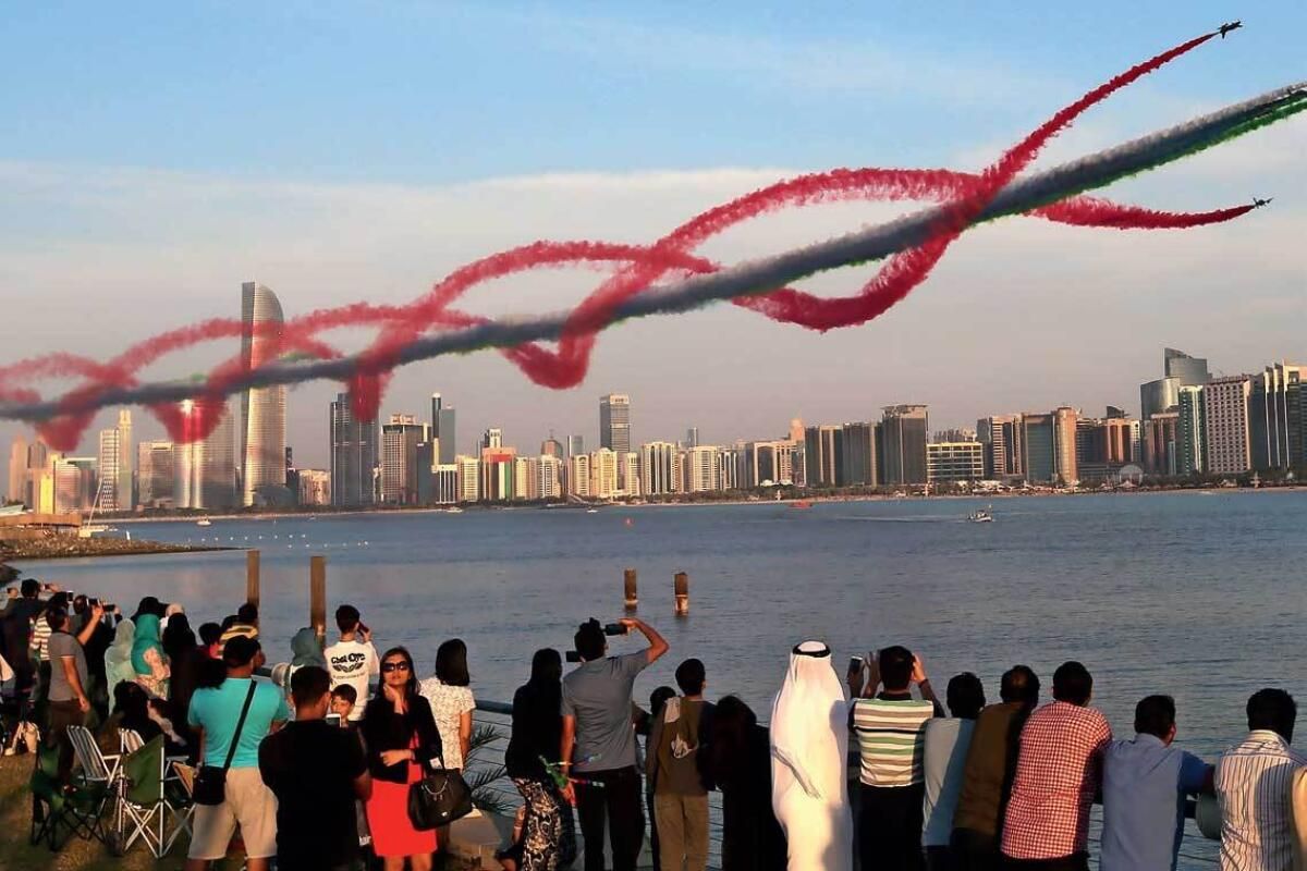 Alışveriş Fırsatları, Akrobatik Hareketler: Dubai, BAE Ulusal Günü'nü 6 Günlük Şenliklerle Kutlayacak