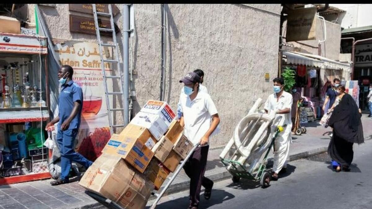 BAE Vize Affı: Bir Araba Çektirmesi, Para Cezalarından Feragat Edildikten sonra Yeniden Başlamak için 60 Günde 6.500 Dh'yi Nasıl Kurtardı