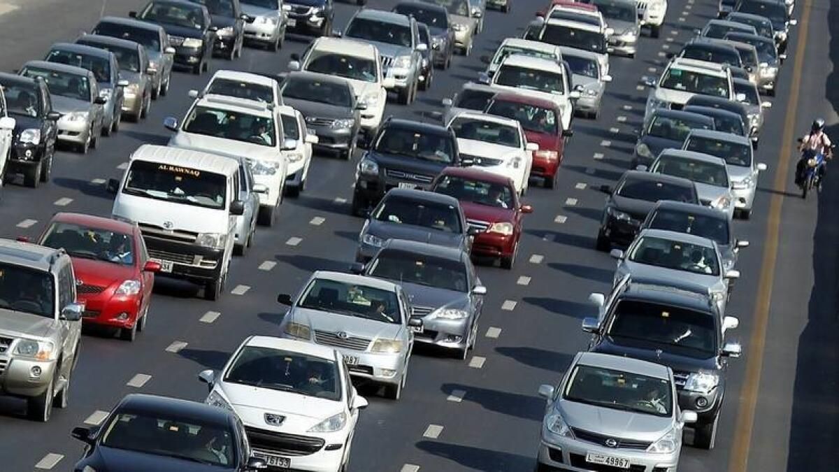 Dubai: Rta, Rugby 7S Etkinliği Nedeniyle Kilit Yolda Trafik Gecikmesi Konusunda Uyardı