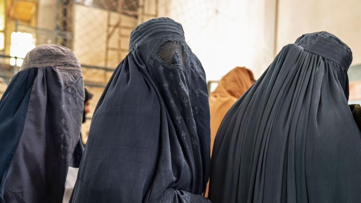 İsviçre 'Burka Yasağı' 2025'ten İtibaren Yürürlüğe Girecek