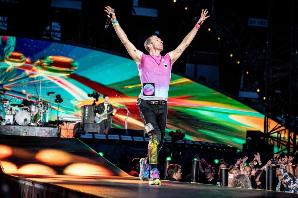 BAE: Dh77 Coldplay Biletleri Bir Saat İçinde Tükendi; Bazı Taraftarlar Hiçbir Şey Beklememenin 'Travmasını' Yeniden Yaşıyor