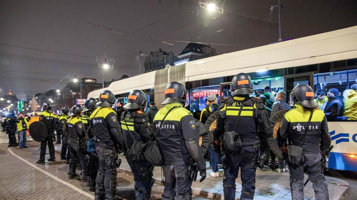 İsrail, Amsterdam'daki Avrupa Ligi Maçından Sonra Çatışmalar Patlak Verdiğinde, Futbol Taraftarlarını Evlerine Uçurmak için 2 Uçak Gönderdi