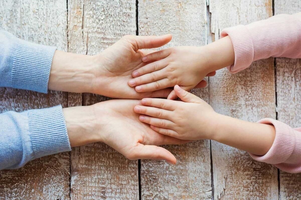 BAE, Ocak 2025'ten İtibaren Tüm Vatandaşlar için Evlilik Öncesi Taramada Genetik Test Yapacak